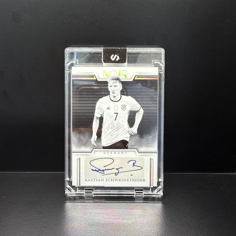 Bastian Schweinsteiger Auto /25