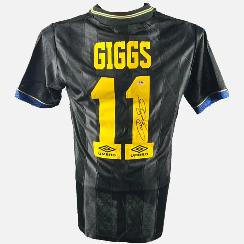 Ryan Giggs Signed Manchester United Jersey