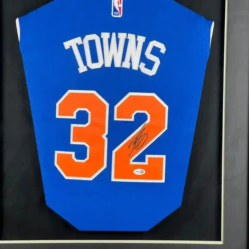 Karl-Anthony Towns Signed New York Knicks Jersey